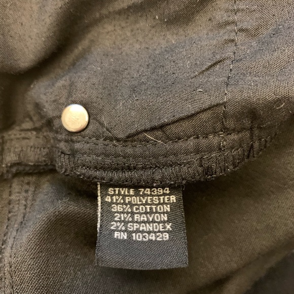 Intro Love the Fit brand capri pants - Picture 5 of 6